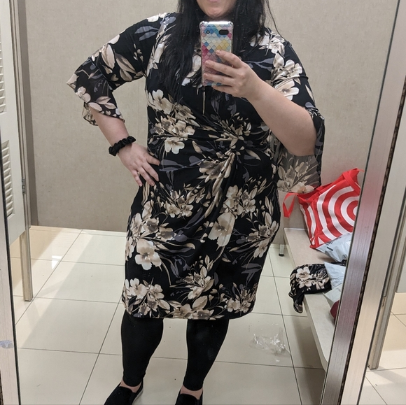 Connected Plus Size Floral Dress - 18W - Picture 6 of 10